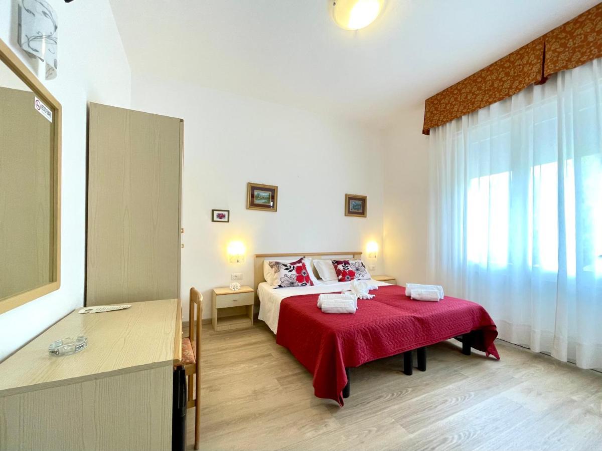 Hotel Trovatore Lido di Jesolo Eksteriør billede