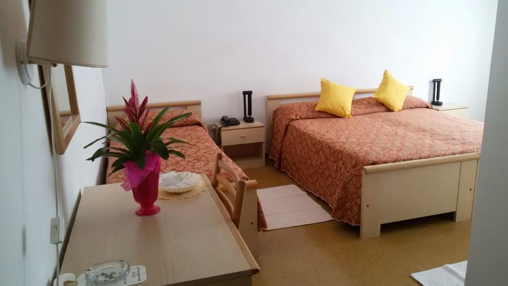 Hotel Trovatore Lido di Jesolo Eksteriør billede