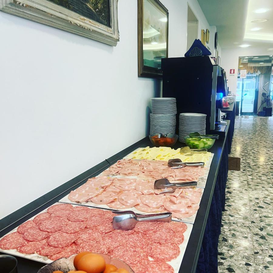 Hotel Trovatore Lido di Jesolo Eksteriør billede