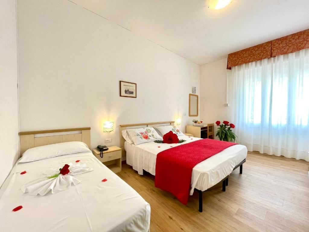 Hotel Trovatore Lido di Jesolo Eksteriør billede